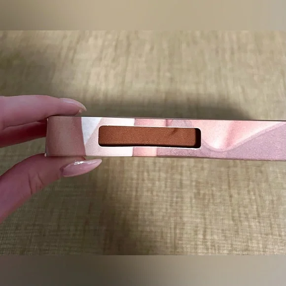 SKIMS Seamless Sculpt Mid Thigh Shorts - Picture 9 of 9